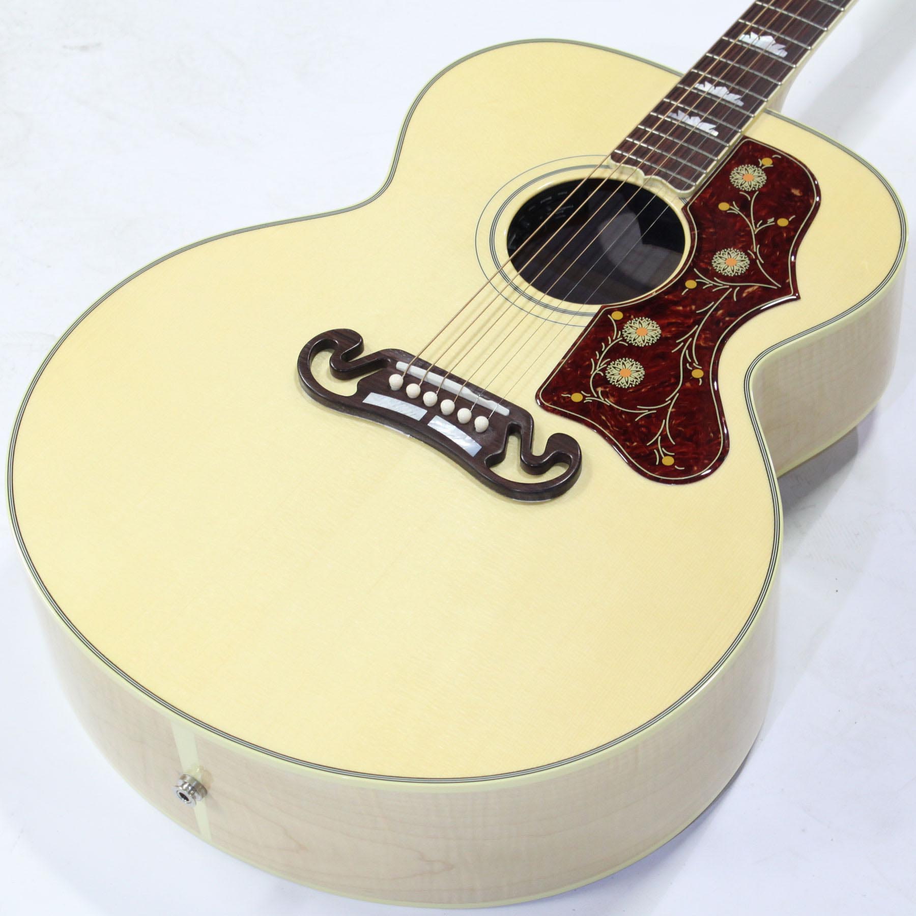 Modern Classic SJ-200 Southern Jumbo